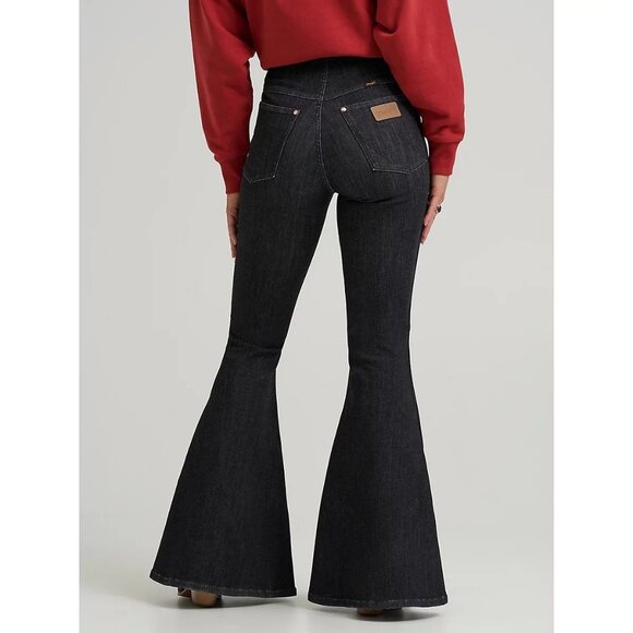Wrangler Denim - Wrangler Lainey Wilson Women's Pull on Bell Bottom Jeans Black 112370416